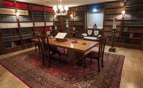 biblioteca 2